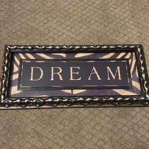 DREAM wall decor